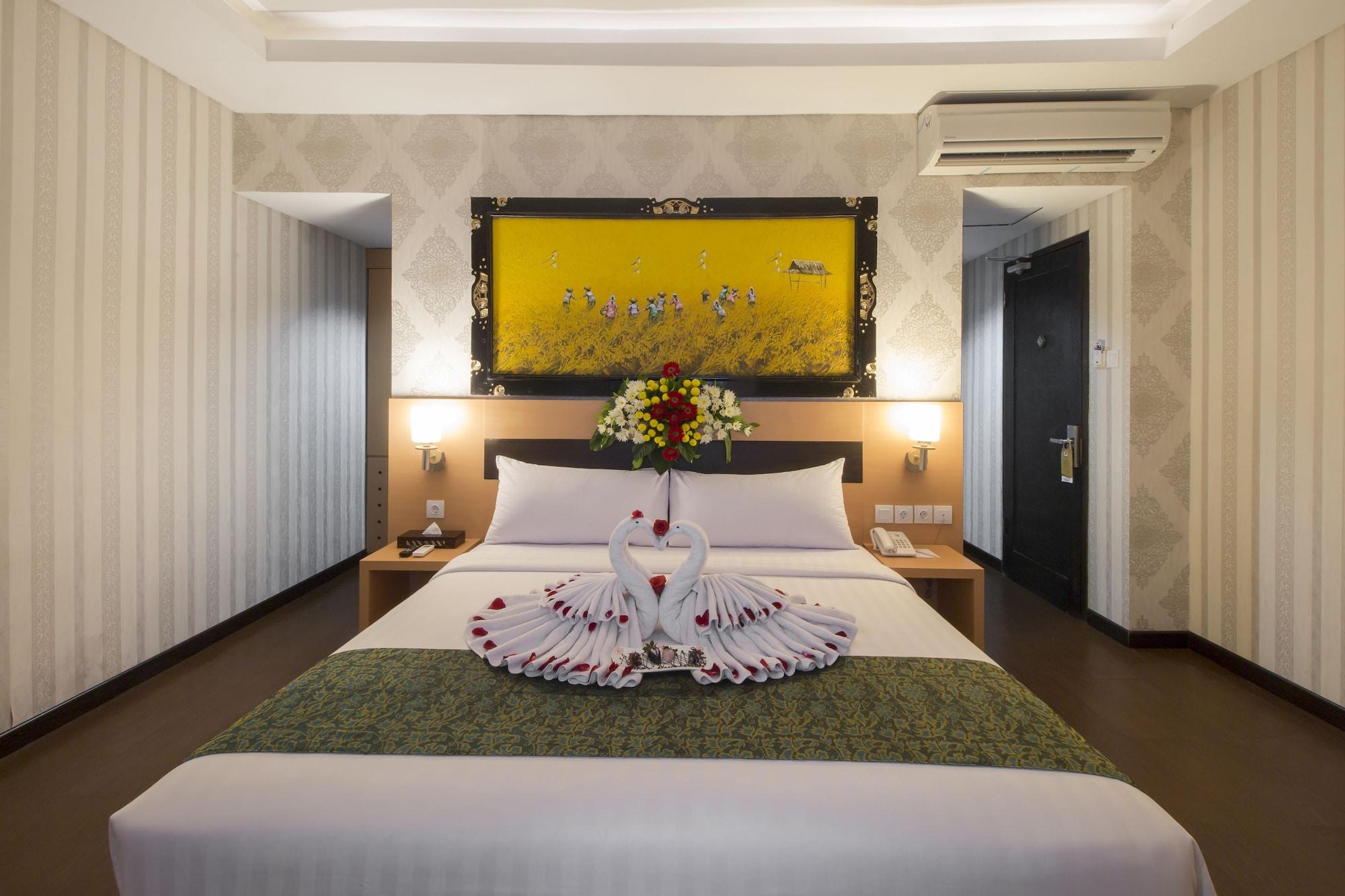 Hotel Grand Puri Saron Yogyakarta Exteriér fotografie
