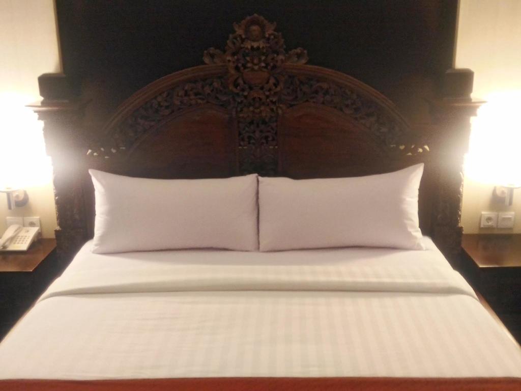 Hotel Grand Puri Saron Yogyakarta Exteriér fotografie