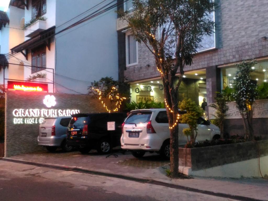 Hotel Grand Puri Saron Yogyakarta Exteriér fotografie