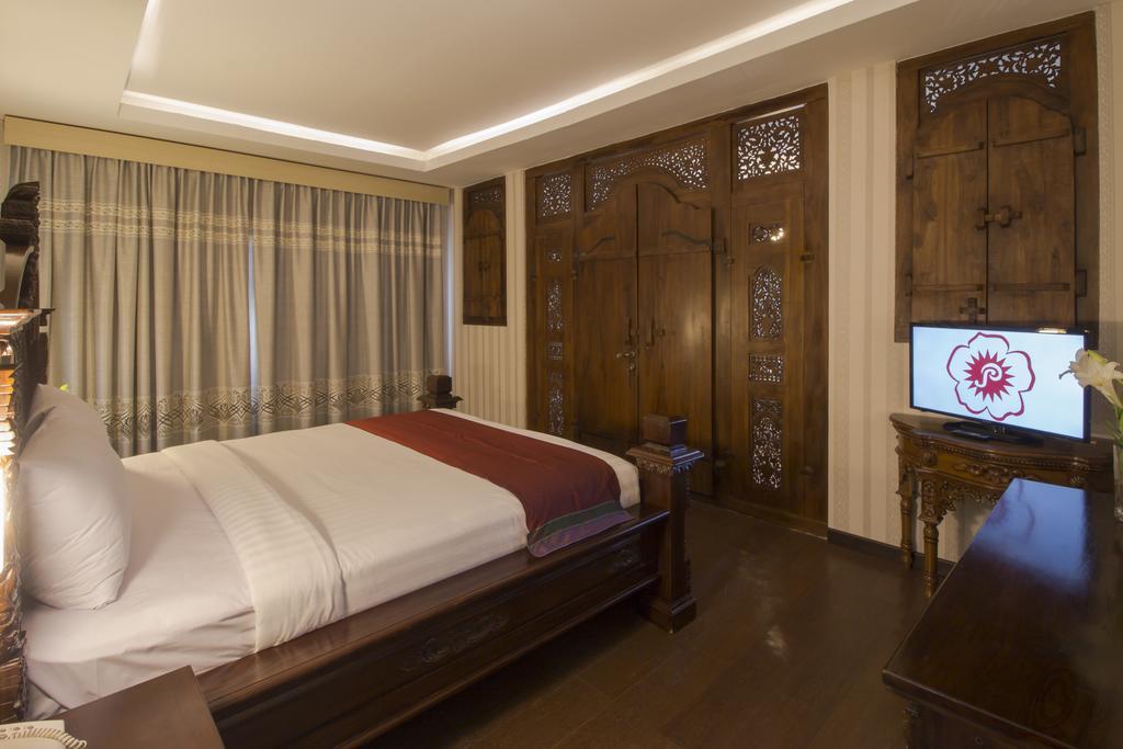 Hotel Grand Puri Saron Yogyakarta Exteriér fotografie