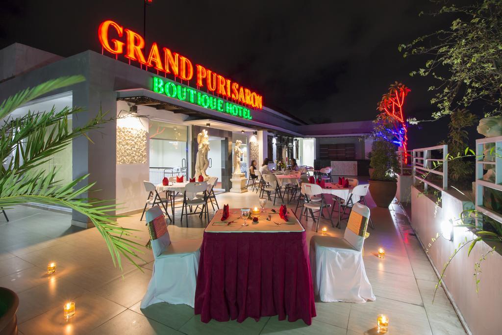 Hotel Grand Puri Saron Yogyakarta Exteriér fotografie