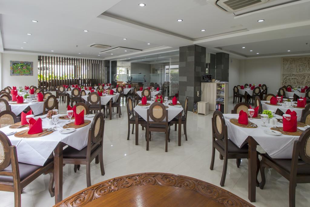 Hotel Grand Puri Saron Yogyakarta Exteriér fotografie