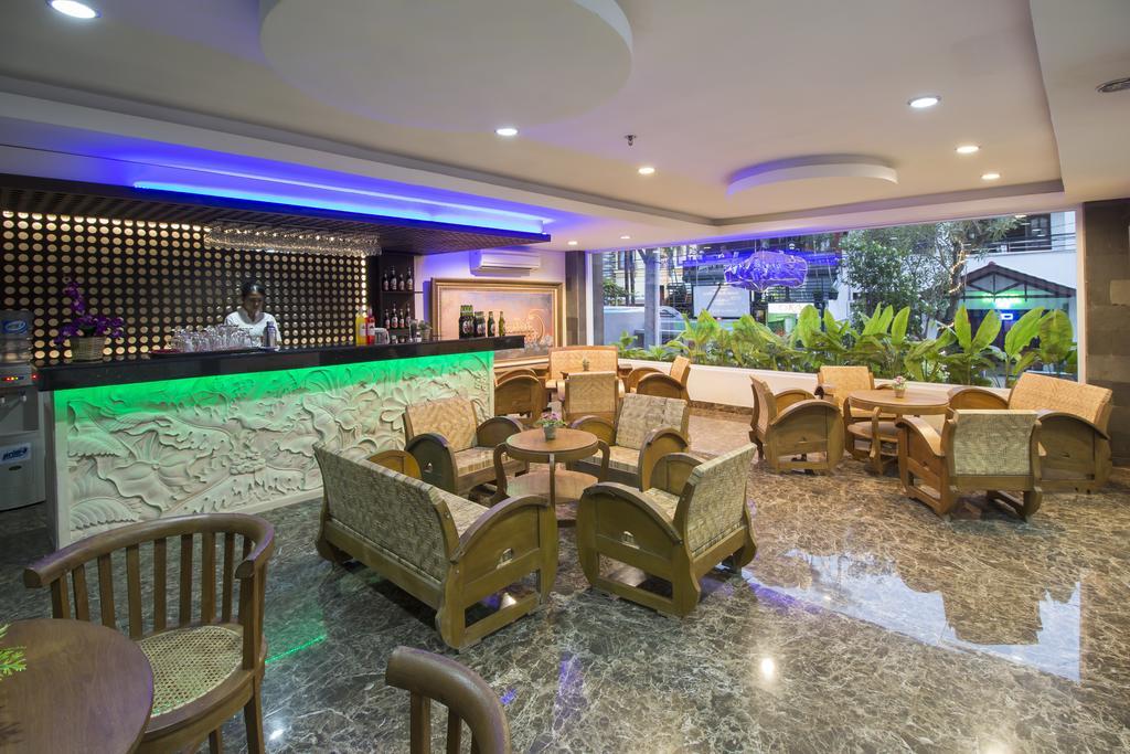 Hotel Grand Puri Saron Yogyakarta Exteriér fotografie