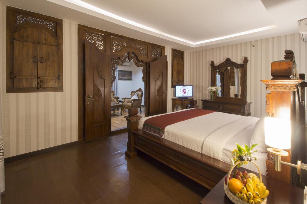 Hotel Grand Puri Saron Yogyakarta Exteriér fotografie