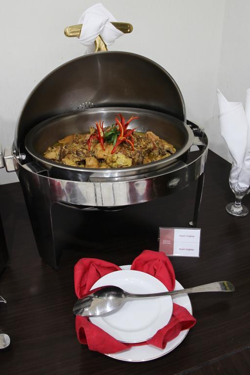 Hotel Grand Puri Saron Yogyakarta Exteriér fotografie